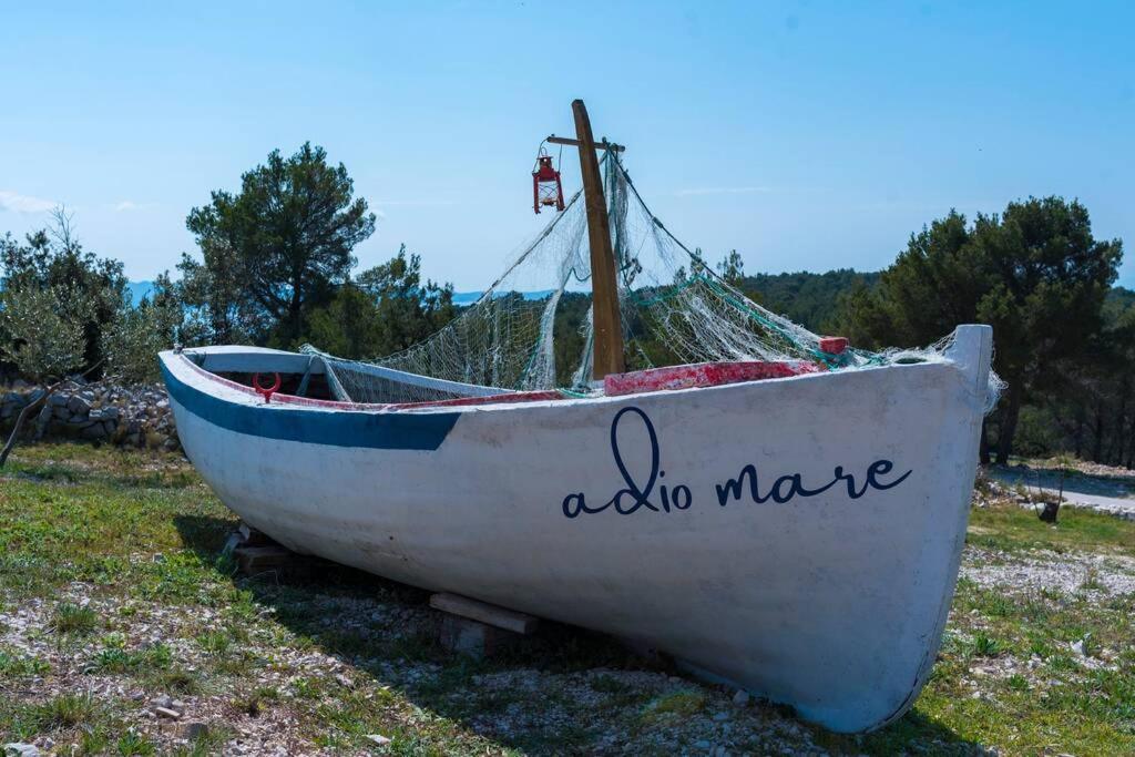 Isolated Paradise Adio Mare มิลนา ภายนอก รูปภาพ